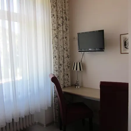 Wolfsschlucht Hotel *