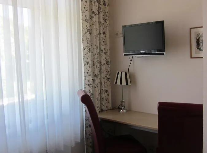 Wolfsschlucht Hotel *